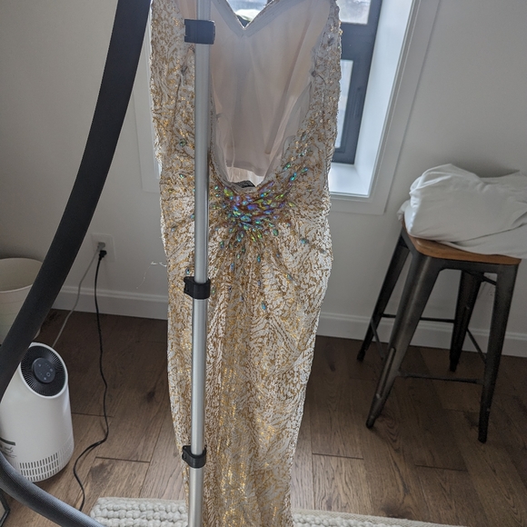 La Femme prom dress size 0 - Picture 6 of 7